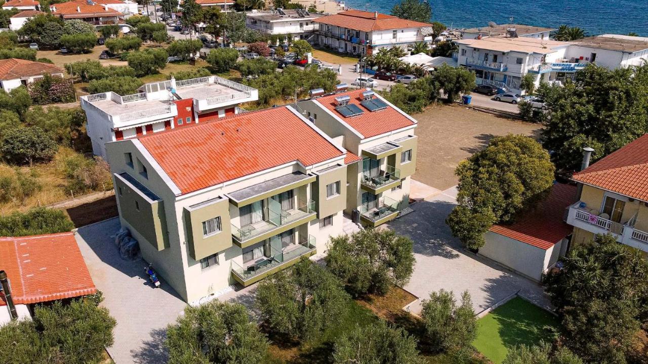 Estelle Family Luxury Apartments & Suites Gerakini Exterior foto