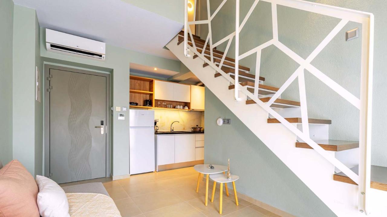 Estelle Family Luxury Apartments & Suites Gerakini Exterior foto