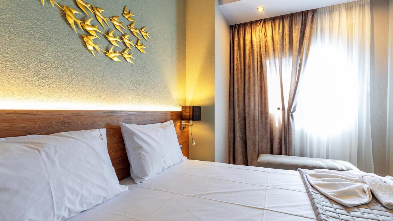Estelle Family Luxury Apartments & Suites Gerakini Exterior foto