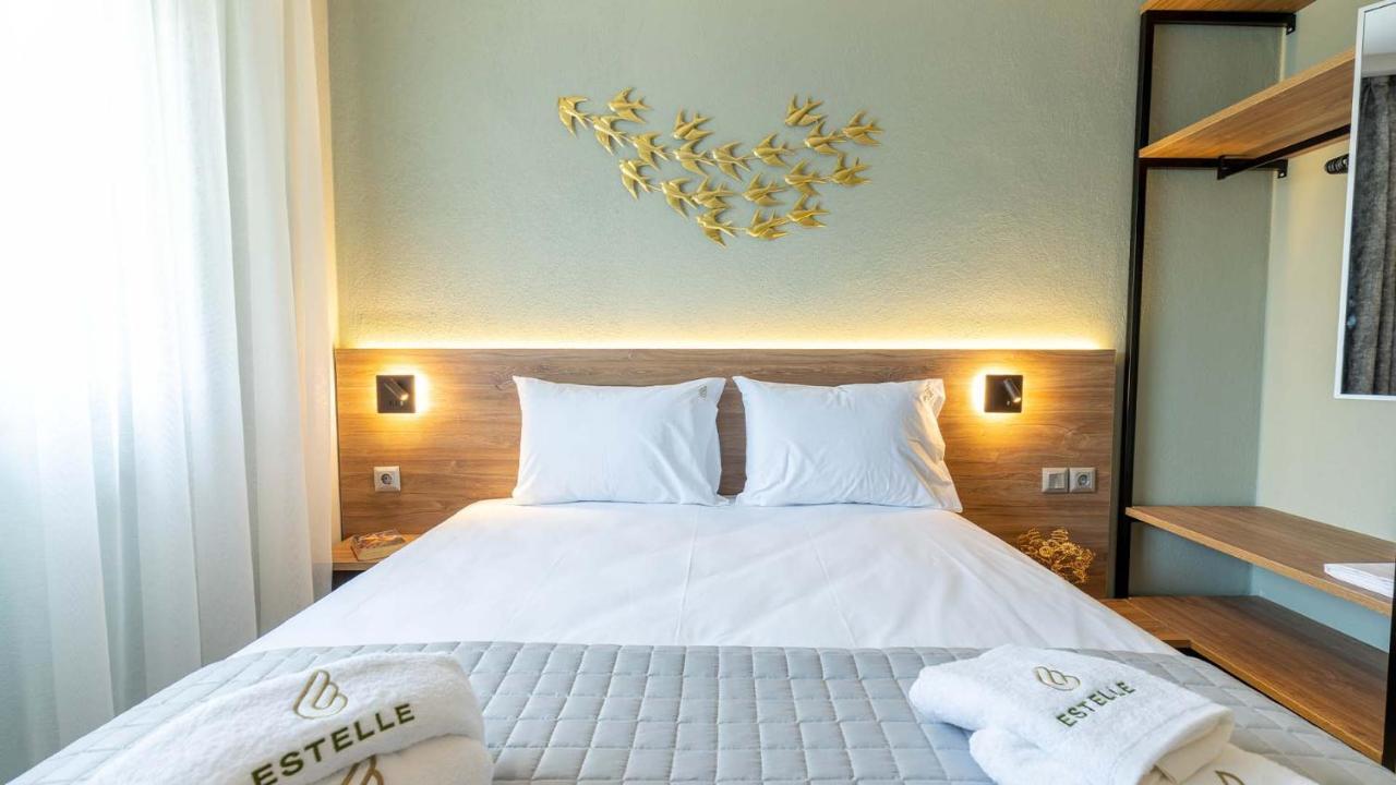 Estelle Family Luxury Apartments & Suites Gerakini Exterior foto